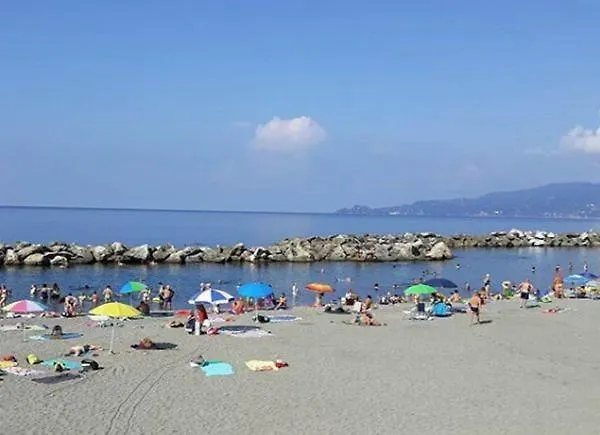 לאווניה Appartamento Silenzioso Comodo Alle Spiagge E Stazione Ferroviaria